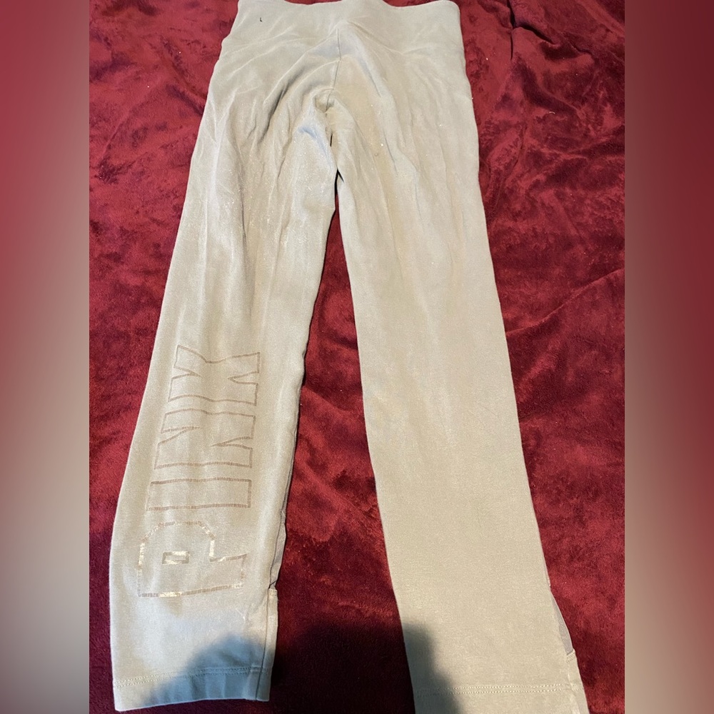 Size large, green leggings brand: Pink
